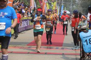 BIB: 00137, 41207
                            <button type="button" onclick="openModal(8250599)" class="btn btn-primary btn-sm float-right btn-popup" data-toggle="modal" data-target=".modal-high-quality">
                        <i class="fas fa-shopping-cart"></i> Add to Cart
                    </button>
                                            <button type="button" onclick="isThisMe(8250599, true)" class="btn btn-success btn-sm float-right btn-popup btn-isme hidden" data-toggle="tooltip" data-placement="bottom" title="นี่คือรูปของคุณใช่ไหม คลิกที่นี่เพื่อเอาเข้าอัลบั้ม">
                        <i class="fas fa-plus"></i> Add to album
                    </button>
                    <button type="button" onclick="isThisMe(8250599, false)" class="btn btn-warning btn-sm float-right btn-popup btn-isnotme hidden">
                        <i class="fas fa-ban"></i> Remove from album
                    </button>